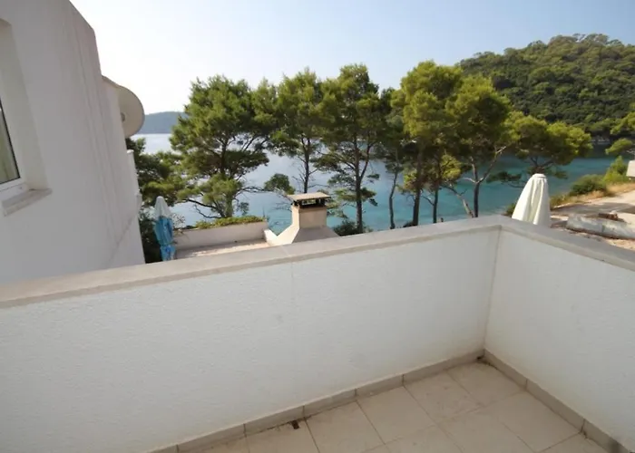 Appartement By The Sea Pasadur, - 8388 *