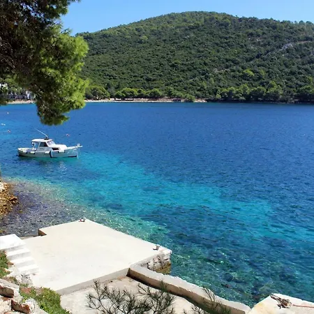 By The Sea Pasadur, - 8388