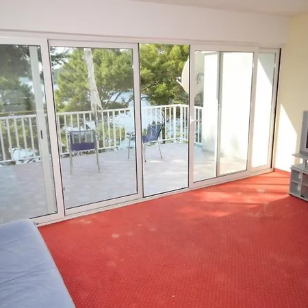 Apartment By The Sea Pasadur, - 8388 *